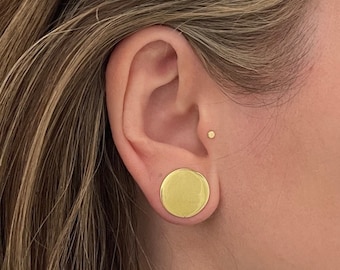 Brass ear plugs, plain golden plug earrings, ear gauges sizes 4mm (6g) - 30mm (1.18"), hand made plugs and tunnels, tribal gauge Jewellery