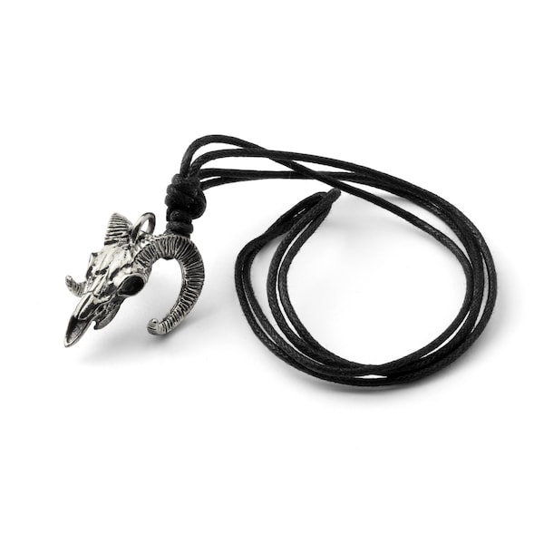 Ram Skull pandent necklace silver color, Edgy and unique design of goat skull pendant, unisex animal skull jewelry