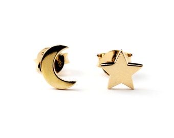 Moon and star14k gold ear stud, mismatched stud earrings of crescent moon earring and star post earring, celestial asymmetric gold earrings