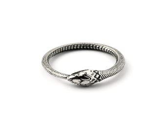 Silver Ouroboros Ring, snake eats tail thin ring, snake serpent band ring, dainty statement ring, snake ouroboros jewelry, Death and Rebirth