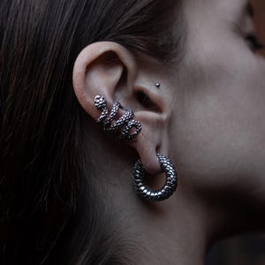 Serpent ear cuff, snake cartilage wrap earring no piercing, serpentine conch ear clip, alternative jewellery