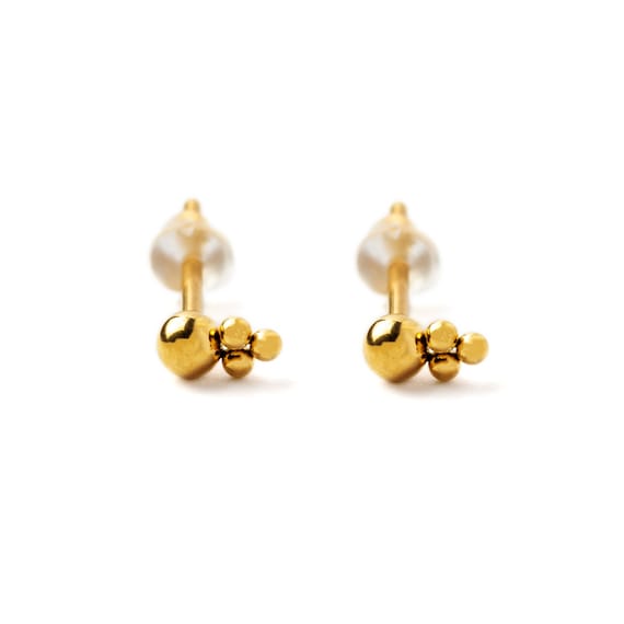 Small earrings hot sale gold with price