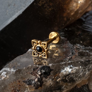 Neptune black Onyx labret 1.2mm/16g golden surgical steel internally threaded screw on earring, helix, cartilage, conch flat back earring