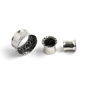 Hammered 925 Silver double flared ear tunnels for stretched ears front and side view 6mm (2g)-28mm (1.10”)
