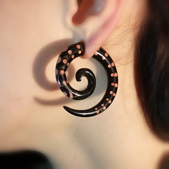 Handmade Fake Horn Ear Gauge Carved Inlay Earrings Body Piercing With Silver Bar