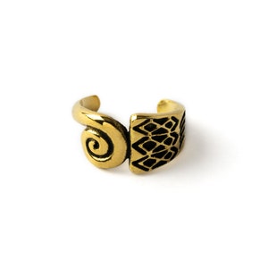 Kundalee ear cuff, conch ear cuff, tribal antique gold colour ear wrap, helix cuff no piercing, cartilage clip earring, hoop no piercing