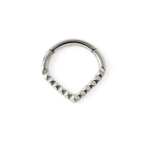 Giza Teardrop Septum Clicker, surgical steel piercing ring 16g, hinged segment ring for tragus, helix, cartilage, boho tribal Septum jewelry