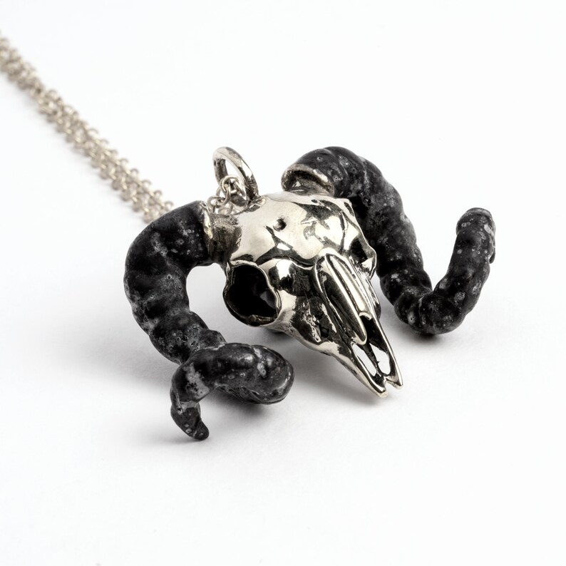 animal skull necklace