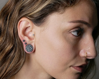 Hammered Black Silver ear plugs, oxidised silver gauge earrings, stretched ears plug gauges 4mm (6g) - 28mm (1.10”)