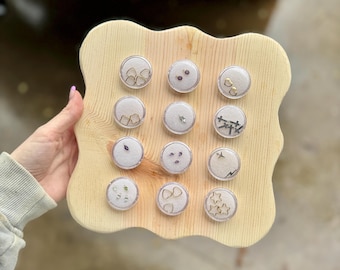 Wavy Edge Charm/Connector Display for Permanent Jewelry, 12 Jar Display
