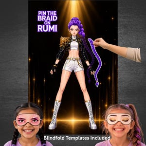 Può includere: Un poster di gioco per feste con la scritta "Pin the Braid on Rumi". Il poster presenta un personaggio in stile anime con capelli viola e una treccia. Due bambini indossano maschere per gli occhi. Le parole "Blindfold Templates Included" sono in basso.