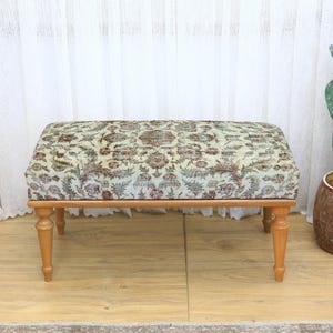 Oriental Printed Footstool Bench with Upholstered Turkish Rug, Farmhouse Style Entry Ottoman for Rustic Home Decor and Functional Seating