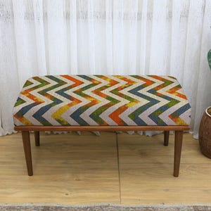Entryway Boho Kilim Ottoman Bench, Upholstered Multi-Purpose Seat for Makeup, Footstool, TV Chair, Rest Stool, Decorative Home Accent Bench