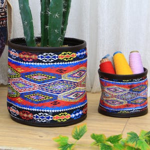 planter box, cozy basket, flower pot, basket planter, hanging basket, plant pot holder, storage basket, plant pot, desktop planter,