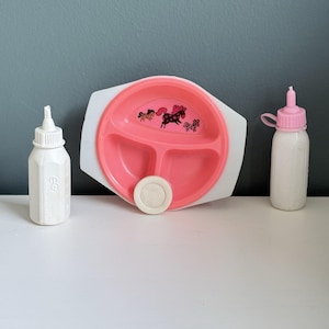 Lot Of 3 Vintage Toy Doll Baby Bottles Plate pretend play plastic toys T45
