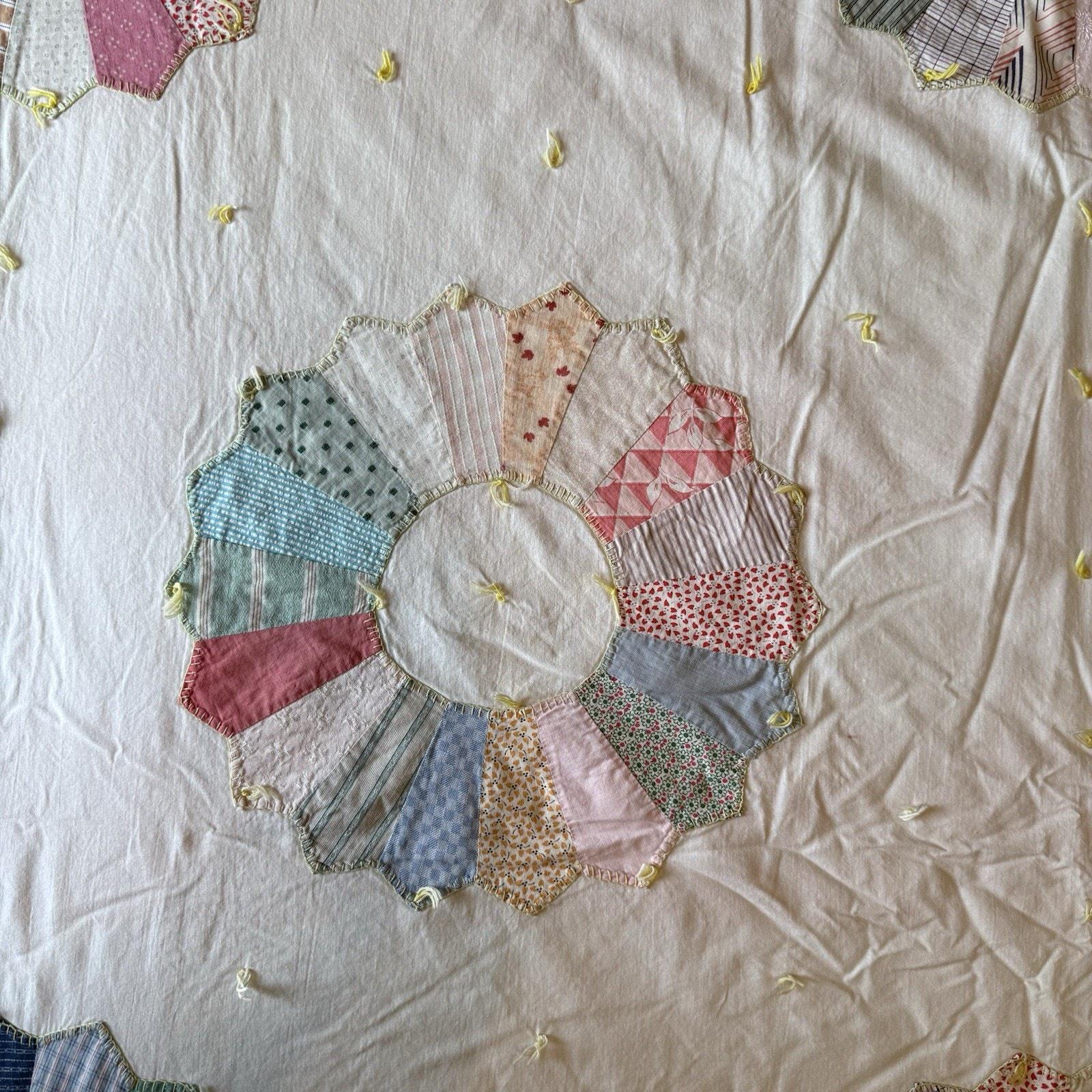 パッチワークキルト　ビンテージのドレスデンのキルト ヴィンテージパッチワークドレスデンプレートキルト