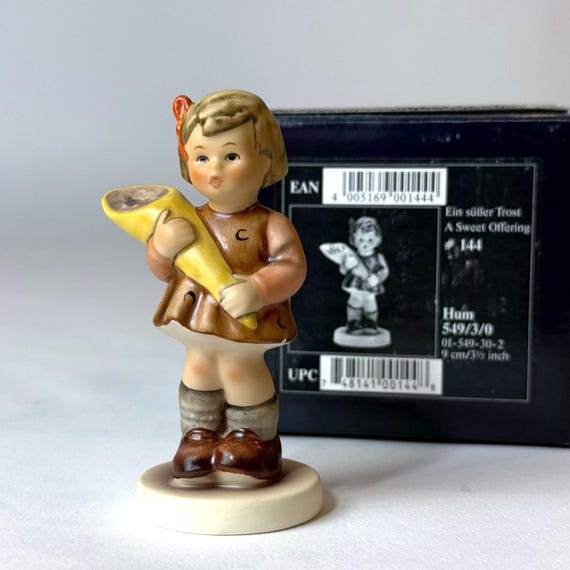 ゲーベル フンメル フィギュア HUM 549 「甘美な捧げ物」 オリジナル ゲーベル フンメル フィギュア HUM 549 「甘美な捧げ物」 オリジナル