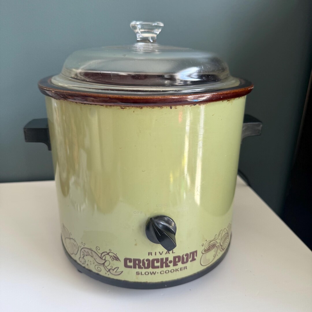 Vintage 70's Rival Crock-pot Avocado Green Qt Slow Cooker 3100/1