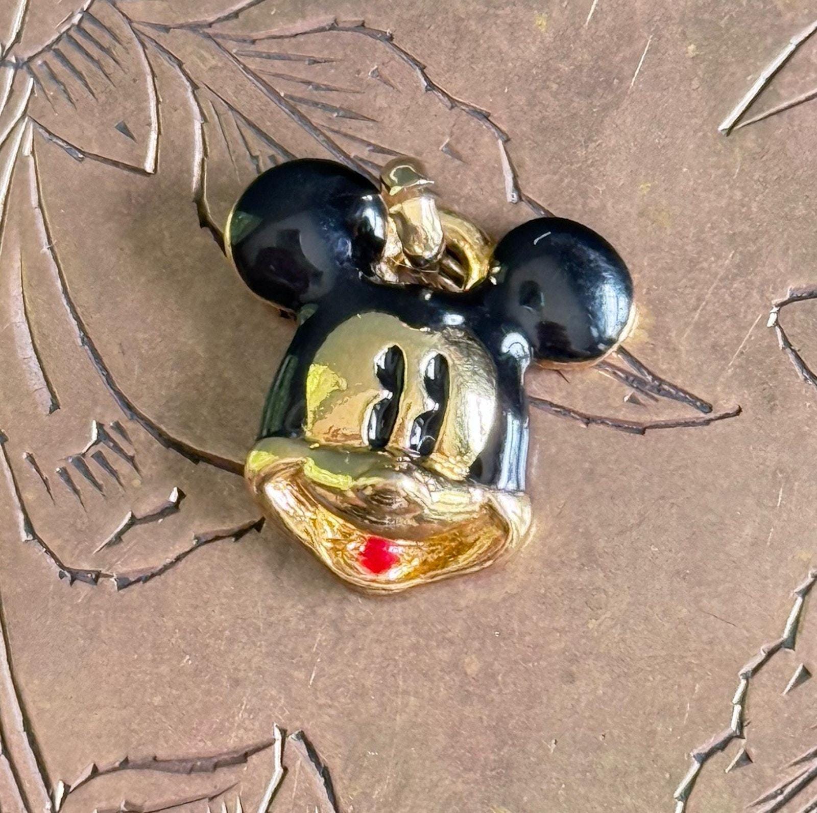 【極希少】Disney Napier バングル ミッキー ゴールドカラー 極希少】Disney Napier バングル ミッキー ゴールドカラー
