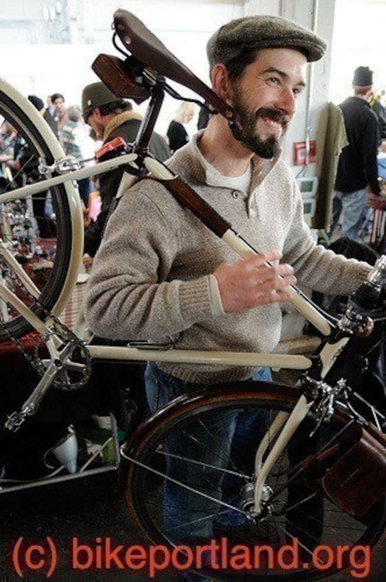 Protecteur de tube supérieur et porte-vélos en cuir La sangle de portage Accessoires vélo en cuir image 2