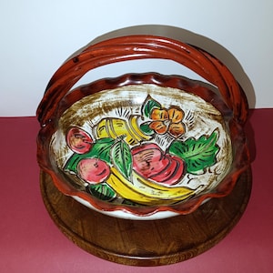 Corbeille à fruits avec anse.Travail artisanal.Coupe à fruits.Céramique ancienne.
