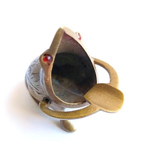 Art Deco Brass Frog Ashtray with Intricate Reptile Design, Vintage 60s Hinged Cigarette Holder, Fathers Day Gift