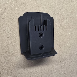 Milwaukee M18 tool mounting bracket - secure durable storage 4 pack