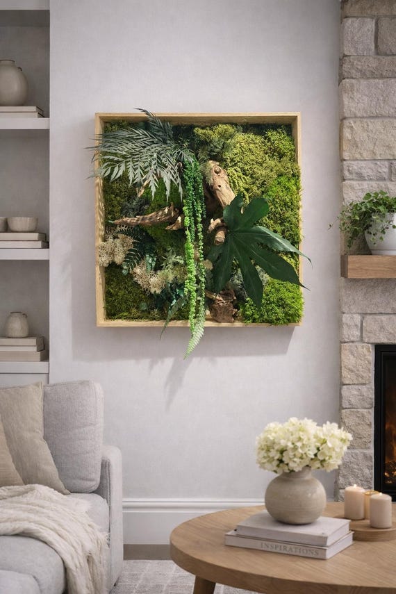 Cadre végétal naturel en mousse stabilisée, bois flotté, écorce de liège et feuillages – Décoration murale artisanale unique 40*40cm