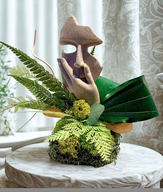 Sculpture décorative visage avec végétaux stabilisés – Art floral contemporain fait main – Déco naturelle originale