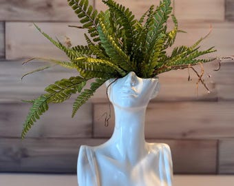 Artistic Face Planter – Modern Bust Vase with Ferns – Sculptural Plant Pot – Unique Home Decor – Table Centerpiece – Gift Idea