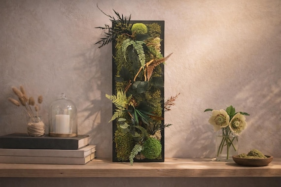 Cadre végétal stabilisé vertical– mousse, écorce etfeuillages naturels automnals- Décoration murale nature artisanale– Naturencadre