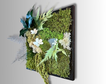 Cadre végétal stabilisé en mousse avec pierre naturelle et jasmin – Décoration murale zen et nature-  Art végétal unique artisanale