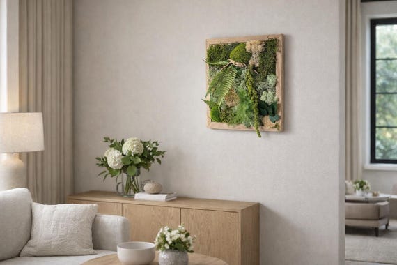 Cadre végétal stabilisé avec mousse et fougères | Décoration murale naturelle artisanale | Tableau de verdure en bois fait main