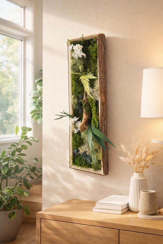 Cadre végétal stabilisé vertical– Mousse naturelle et bois flotté – Cadre en écorce – Décoration murale nature