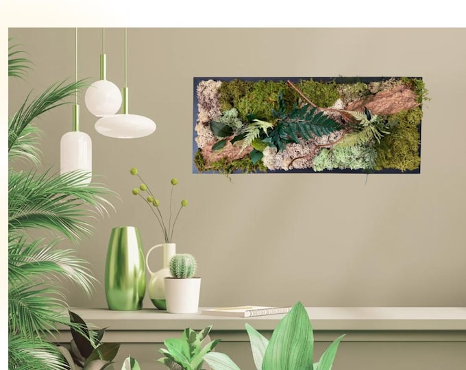 Featured listing image: Cadre végétal en relief – Chemin de mousse et feuillage stabilisé -Décoration d'intérieure murale naturelle et durable