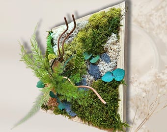 Cadre végétal en mousse stabilisée – Déco murale naturelle en mousse, feuillages et pierre bleu– Tableau végétal fait main - déco durable