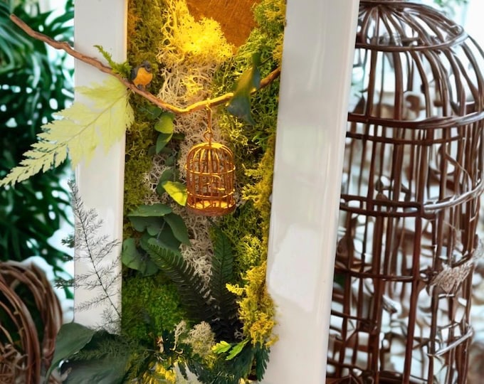 Featured listing image: Cadre végétal stabilisé  lumineux avec oiseau et cœur – Déco murale fait main et poétique- « l’envol du cœur », unique