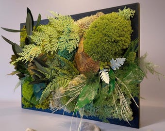 Cadre végétal mural en mousse et feuillage stabilisé – Décoration murale naturelle artisanale – Cadeau unique naturel