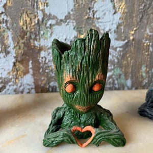 Handmade Groot Sculpture Set: Marvel-Inspired Home Decor