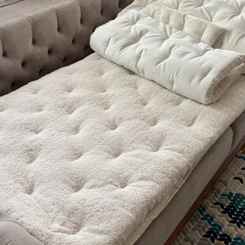 Natures Refuge Quilted Sofa Cover NCU0PTT2022