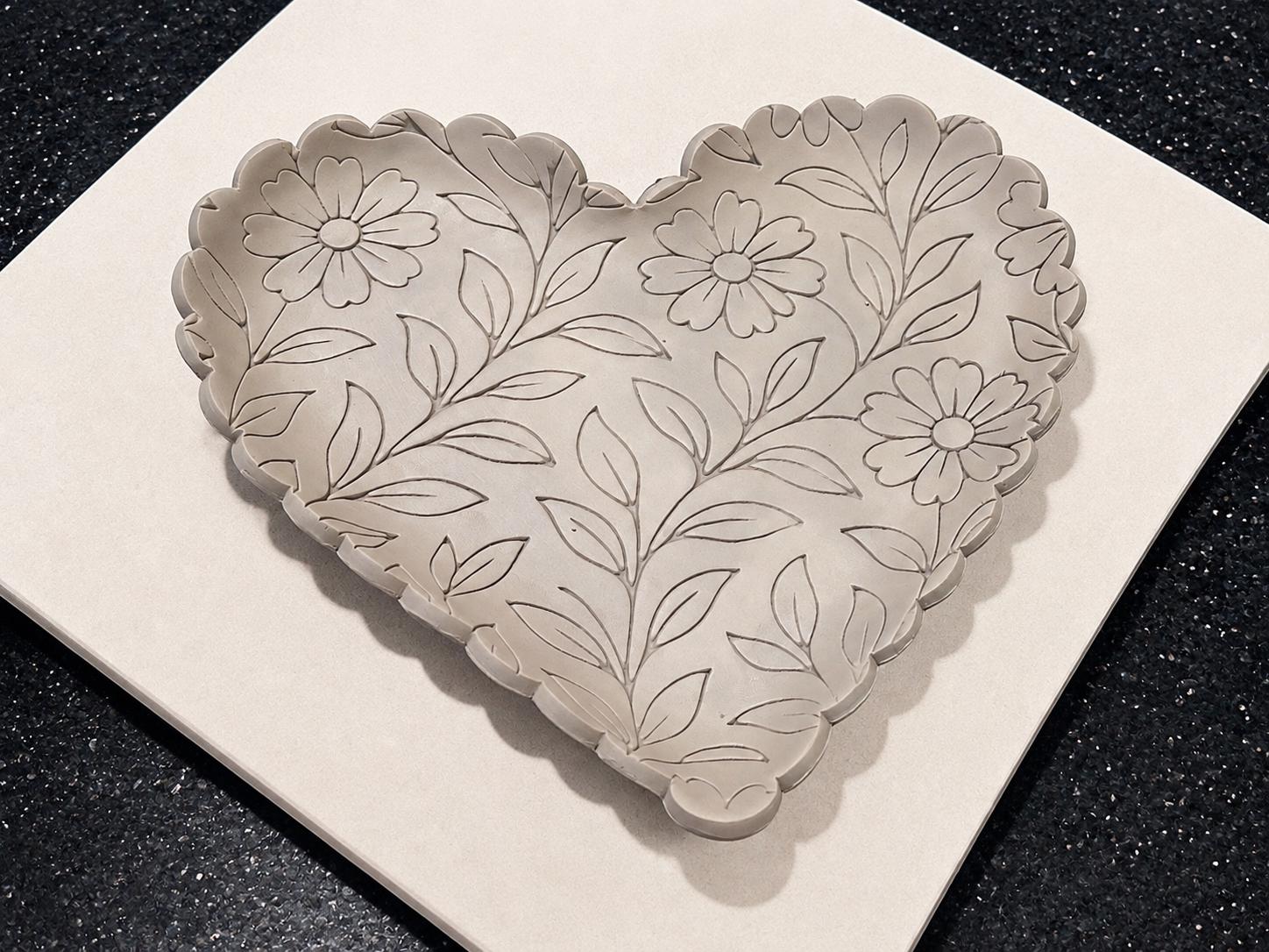 Scalloped Heart Clay Cutter physical cutter image 3