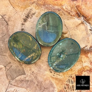Bloodstone Worry Stone: Healing Crystal Palm Stone for Strength