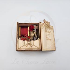 Slide Box-Shaped Wedding or Engagement Favor Box | Personalized Wooden Keepsake | Luxury Chocolate Gift for Bride & Groom