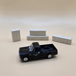 1:64 Diecast 3D printed diorama items 4 pieces of furniture **The truck and figurine are not included