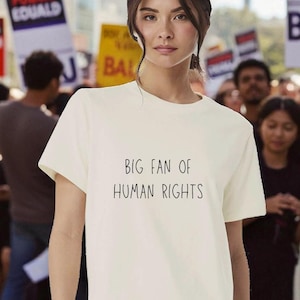 Camiseta feminina quadrada - Grande fã dos direitos humanos, camiseta feminista, roupa ativista, camiseta de justiça social, camiseta feminista, camiseta de empoderamento