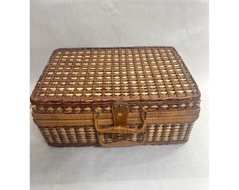 Decorative Fortnum and Mason F M Hamper Wicker Picnic Storage