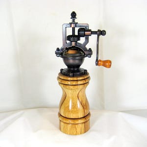 Pepper Mill Grinder Laminated Oak Wood Antique Style