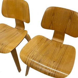 Pair of Vintage LCW Lounge Chairs by Ray and Charles Eames for Herman Miller image 2