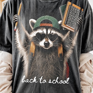 Zurück zu Schulwaschbär PNG, niedliches Lehrer-Shirt-Design, Schulbedarf-Sublimationsgrafik