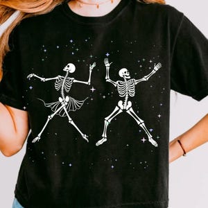 Halloween PNG SVG – Dancing Skeletons Clipart, Retro Spooky Season Shirt Design, Skeleton Sublimation, Vintage Halloween SVG for Cricut